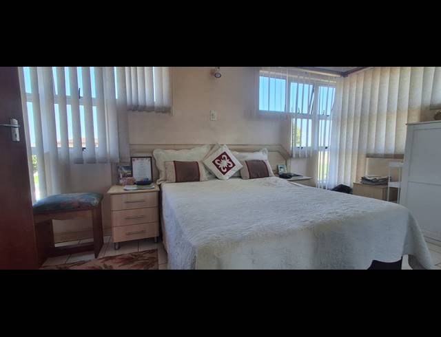 3 BEDROOM FREESTANDING FOR SALE IN GANDHI'S HILL